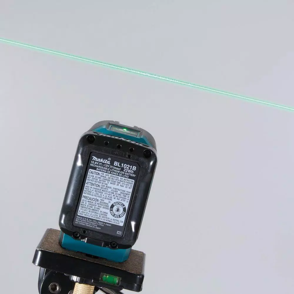 Makita 12V MAX CXT Self-Leveling Green Cross-Line Laser Kit (2.0 Ah)