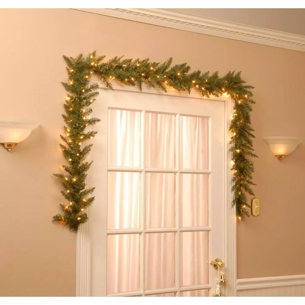 National Tree Company 9 ft. Pre-Lit Dunhill Fir Artificial Garland with 100 Clear Incandescent Lights