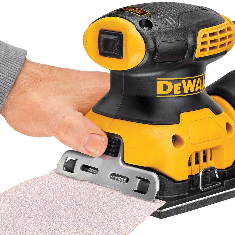DEWALT 2.3 Amp 1/4 Sheet Finishing Sander, 14,000 OPM