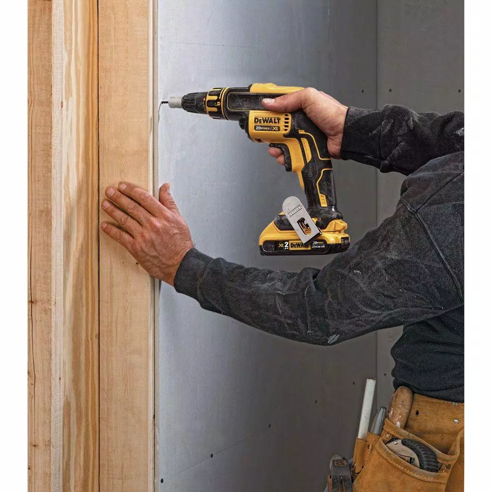 DEWALT 20V MAX XR Brushless Cordless Drywall Screw Gun Kit with (1) 5.0Ah Battery & Charger