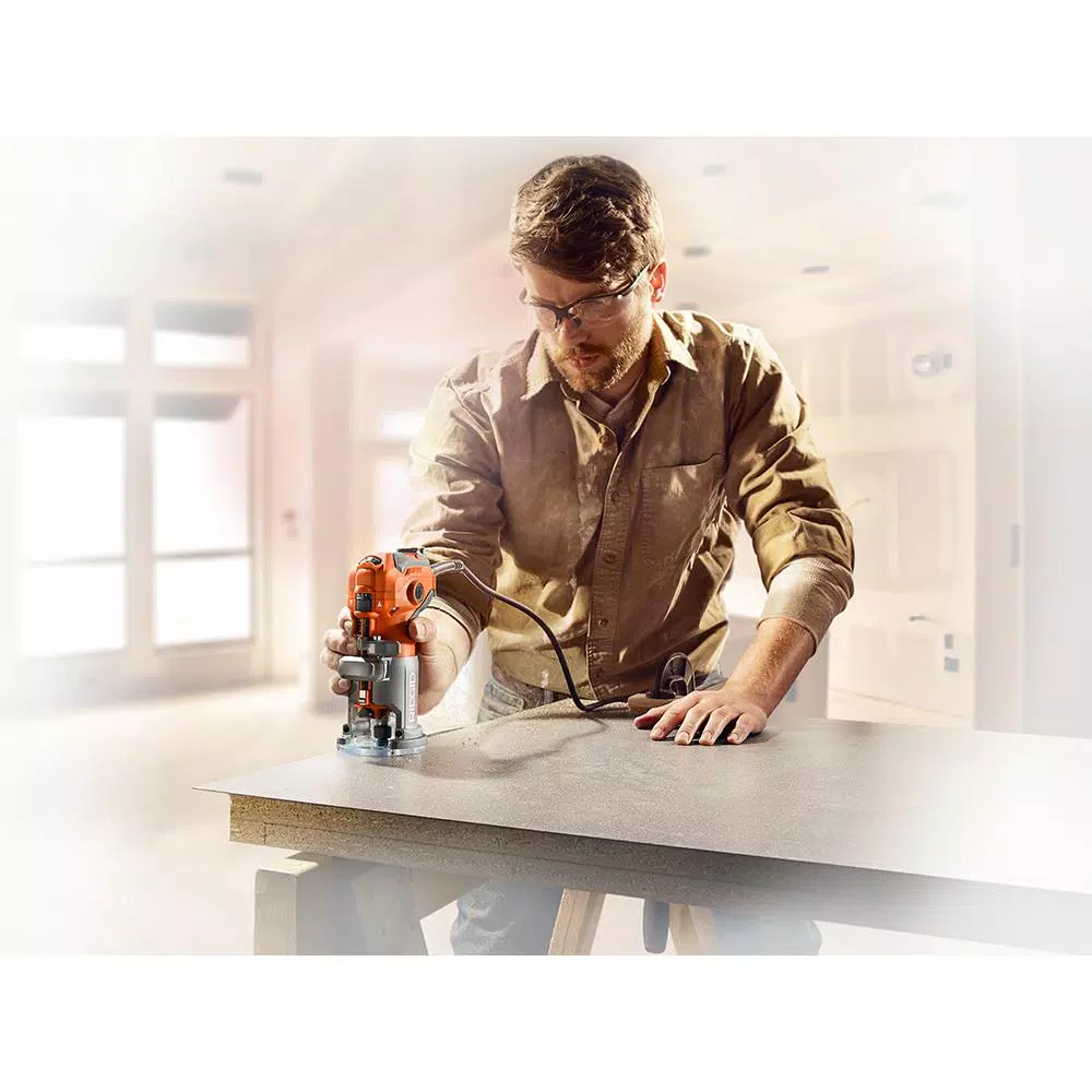 RIDGID 5.5 Amp 1-1/2 HP Compact Fixed-Base Corded Router with Variable Speed