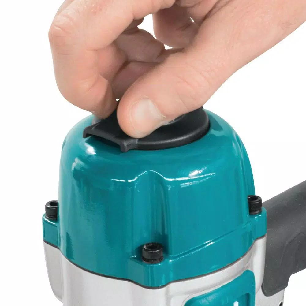 Makita 16-Gauge Straight Finish Air Nailer, 1 in. to 2-1/2 in.
