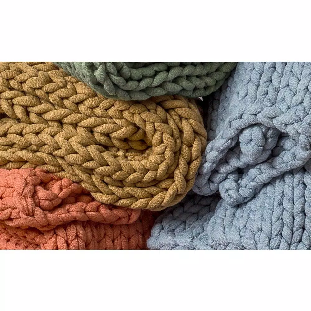 DONNA SHARP Coral Chunky Knit Acrylic Throw Blanket, 40 x 50 in