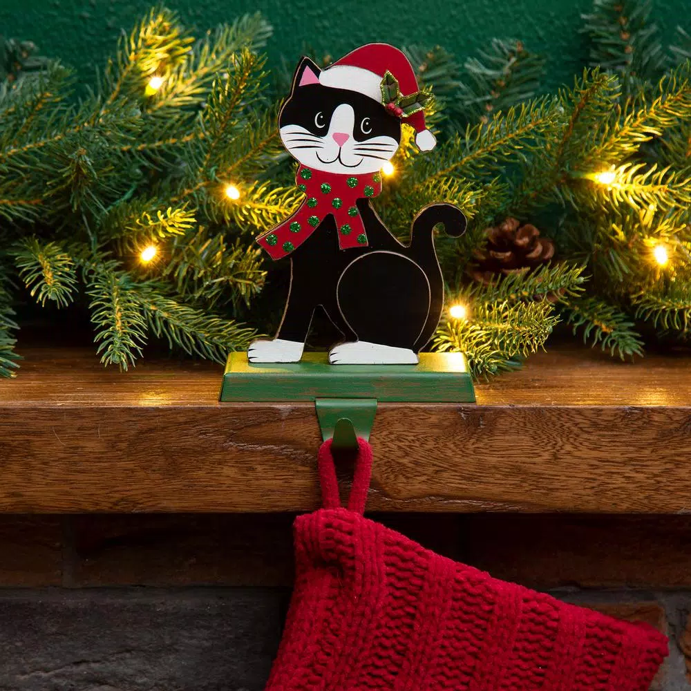 Glitzhome 7.76 in. Wooden Metal Cat Christmas Stocking Holder