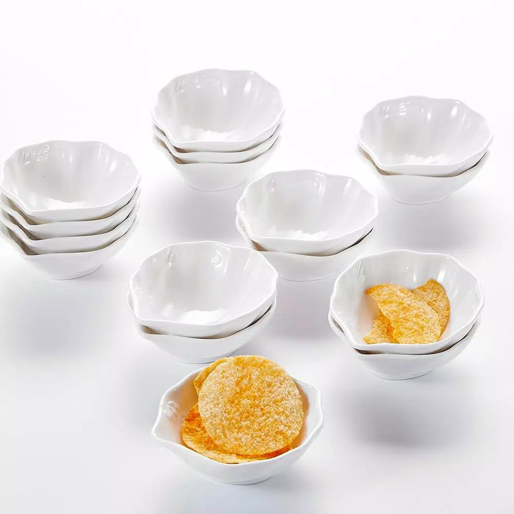 MALACASA 3.5 in. White Porcelain Ramekins Set, 16-Piece Ceramic Souffle Dishes and Serving Bowls