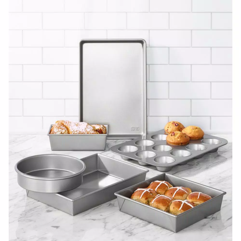 Chicago Metallic Commercial II 6-Piece Non-Stick Aluminized Steel Bakeware Set