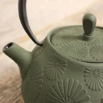 BergHOFF Cast Iron 1.2 Qt. Dark Green Teapot with 18/10 Stainless Steel Mesh Filter thumbnail 2