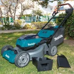 Makita 21 in. 36V LXT Brushless Self-Propelled Cordless Lawn Mower Kit with 4 Batteries and Charger thumbnail 7