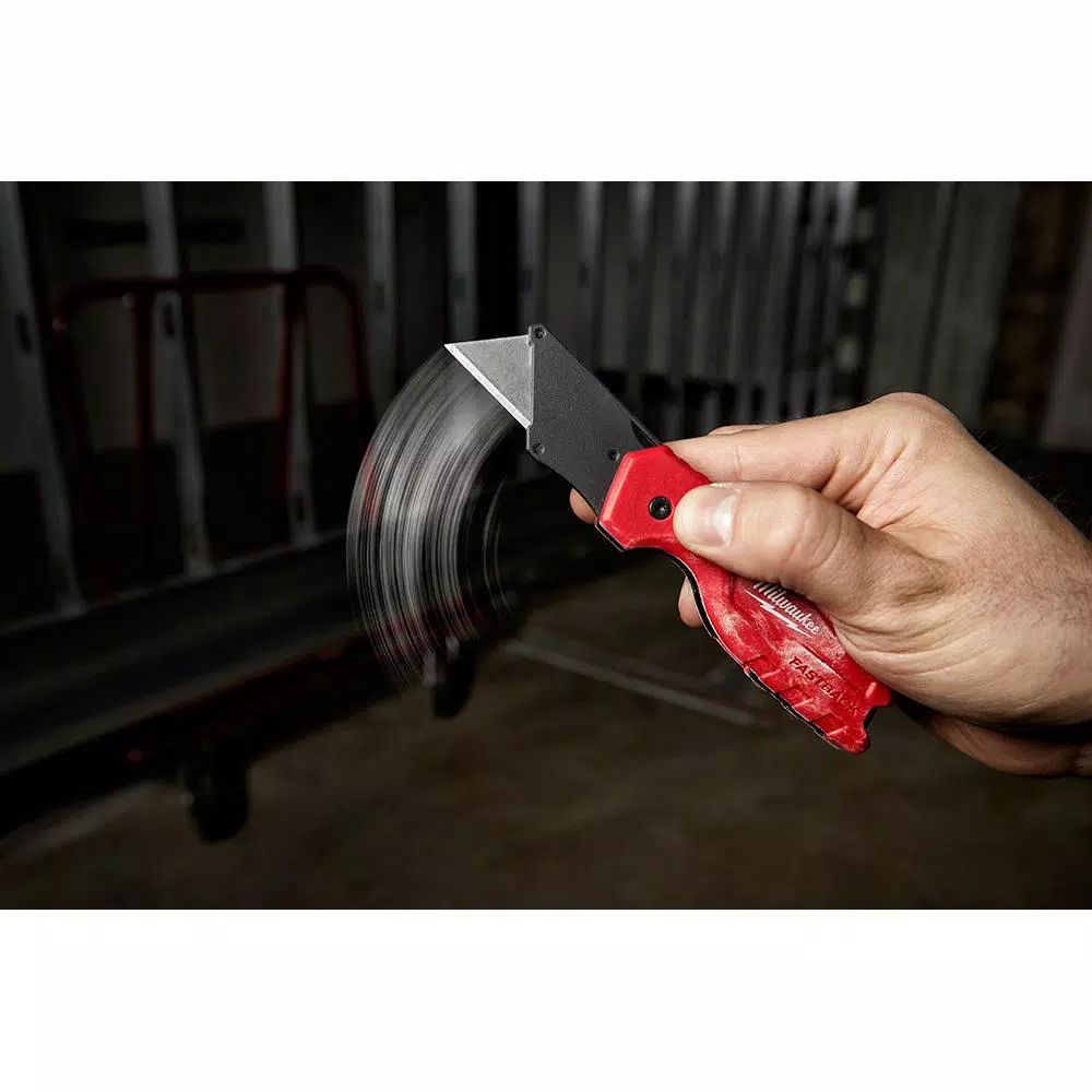 Milwaukee FASTBACK Compact Folding Utility Knife Set with 50-Pack General Purpose Blades