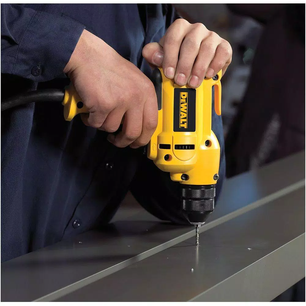 DEWALT DWD115K 3/8 in. 8 Amp Variable Speed Reversing Mid-Handle Drill Kit