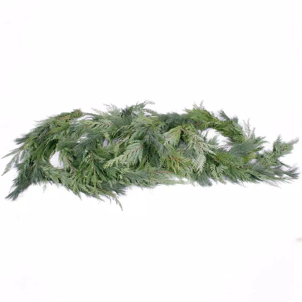 VAN ZYVERDEN 25 ft. Fresh Cut Pacific Northwest Princess Pine and Western Red Cedar Holiday Garland