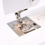 Janome Sewist 709 Mechanical Sewing Machine with 9 Built-in Stitches thumbnail 3