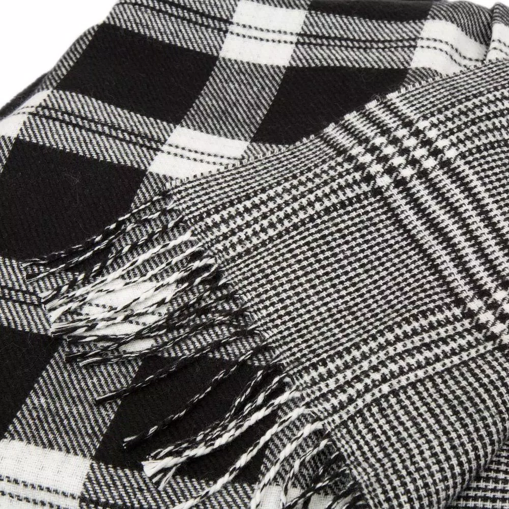 Glitzhome 60 in. Black and White Plaid Reversible Woven Acrylic Throw Blanket with Fringed Edges