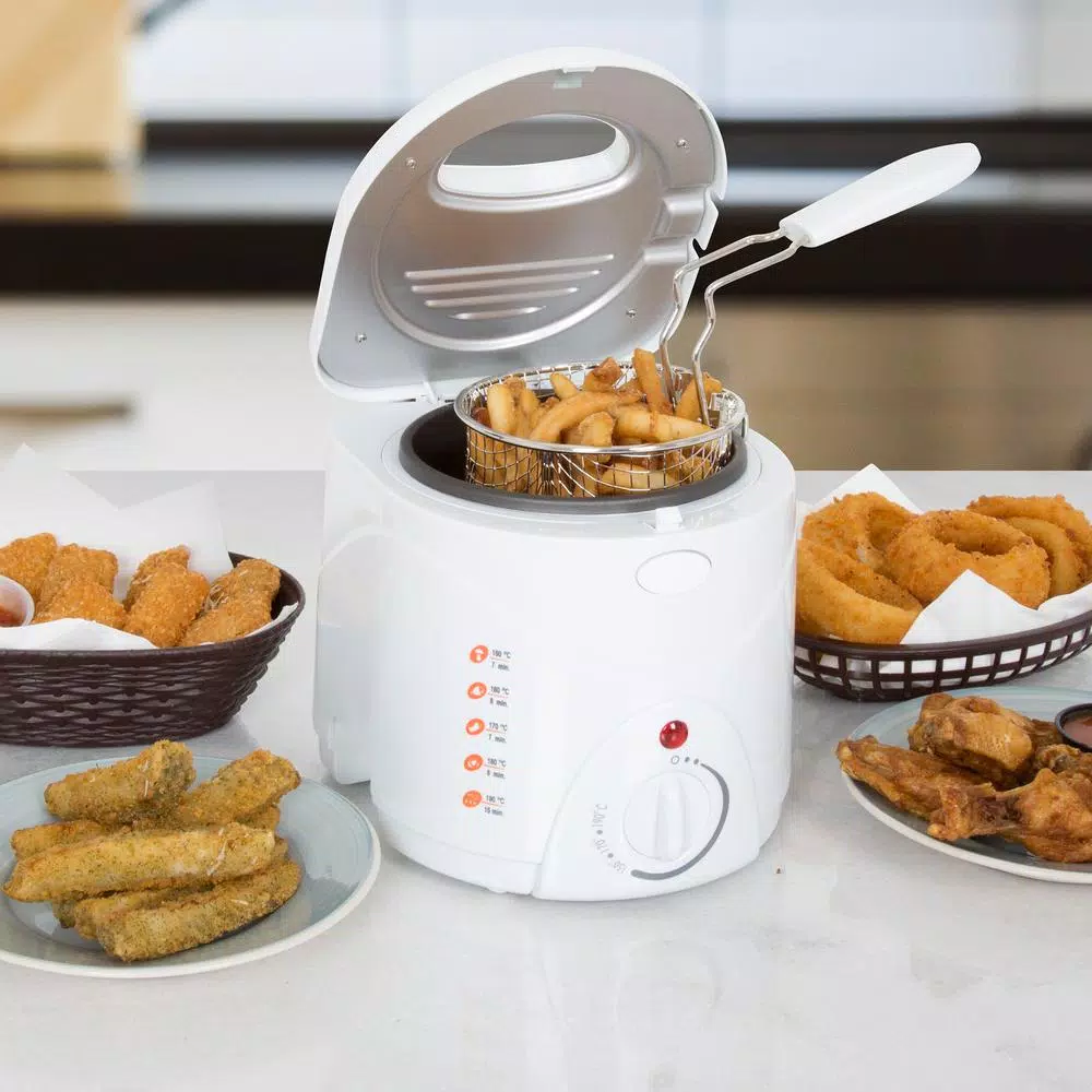 Trademark Classic Cuisine 1 L Cool Touch Deep Fryer, White