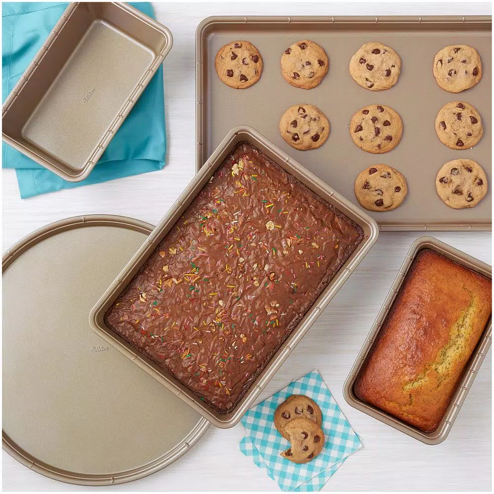 Wilton 5-Piece Ceramic-Coated Non-Stick Bakeware Set, Gold
