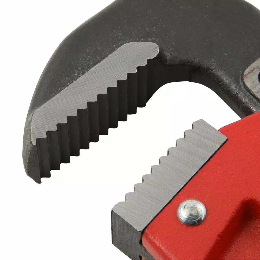 Milwaukee 2-Piece Steel Pipe Wrench Set (14 in. and 18 in.)