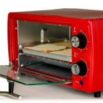 Ovente 700W 4-Slice Electric Toaster Oven with 9.5L Capacity, Timer, and Tempered Glass Door - Red thumbnail 3