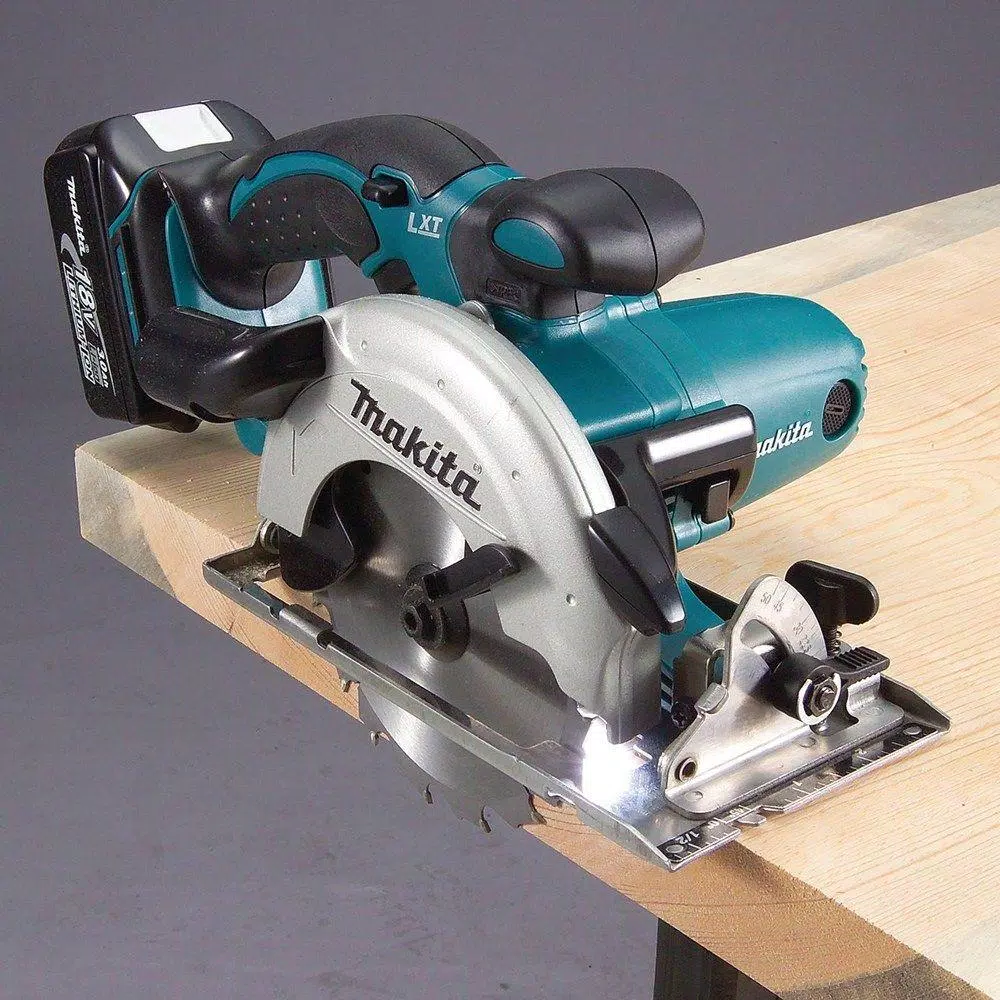 Makita 18V LXT Cordless 5-3/8 in. Circular Trim Saw (Tool-Only)