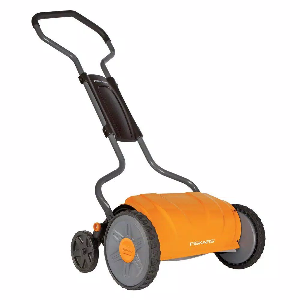 Fiskars StaySharp 17 in. Manual Push Reel Mower, Non-Electric Walk Behind
