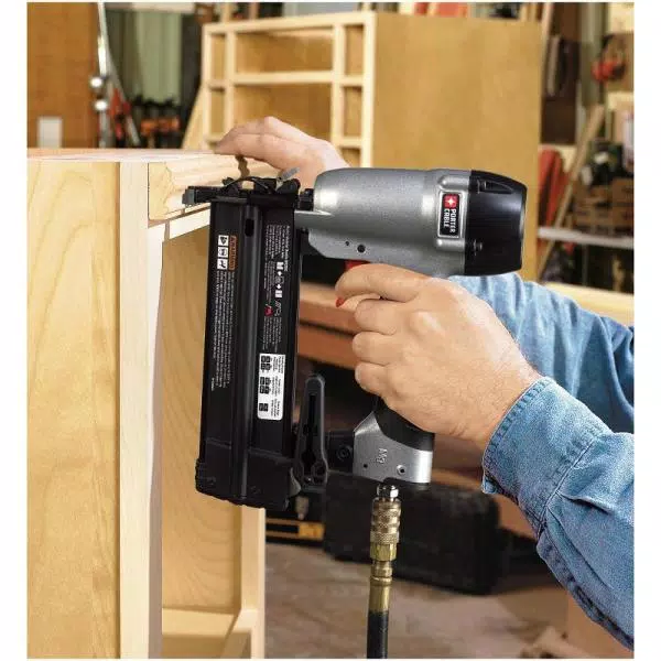 Porter-Cable BN200C 18-Gauge 2 in. Pneumatic Brad Nailer Kit