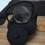 Mind Reader 2.5-Cup Black Japanese Style Cast Iron Tetsubin Teapot with Infuser thumbnail 6