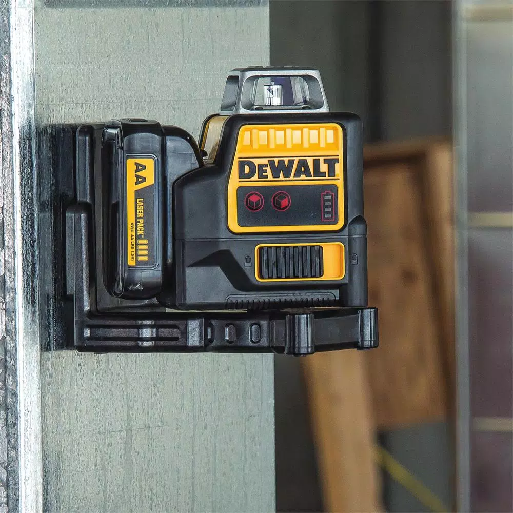 DEWALT DW0811LR 2 x 360° Red Line Laser Level with Case and AA Batteries