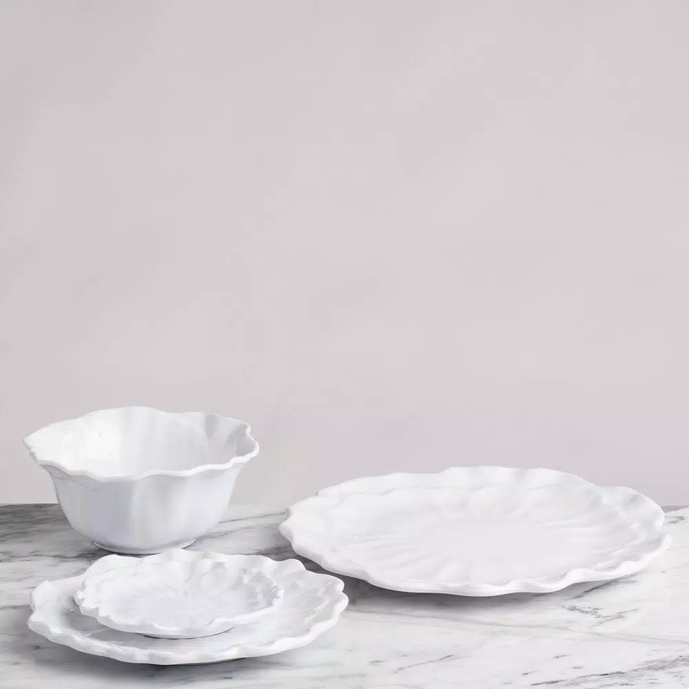 Q Squared Peony 16 in. Melamine Serving Platter, Round, White