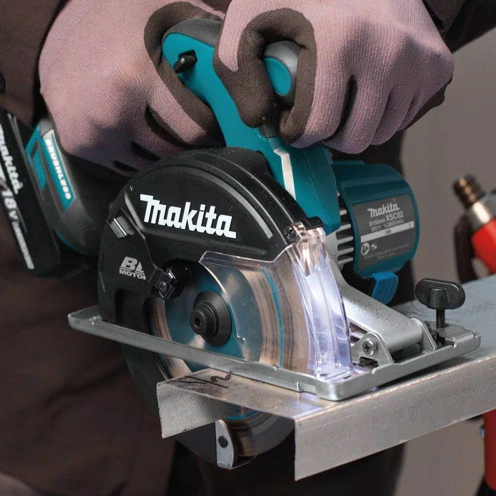 Makita 18V LXT Brushless 5-7/8 in. Cordless Metal Cutting Circular Saw (Tool-Only)