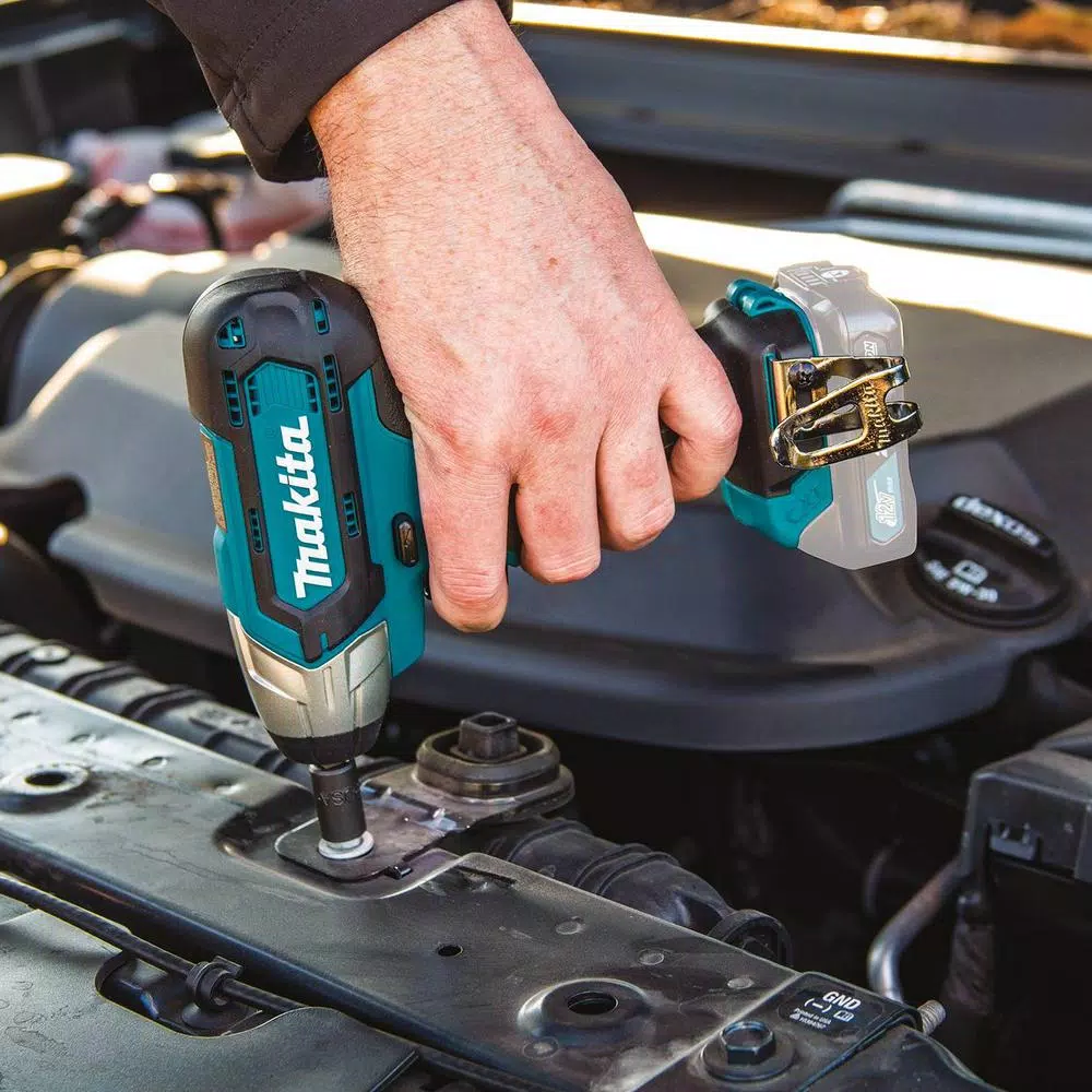 Makita 12V MAX CXT 1/4 in. Sq. Drive Cordless Impact Wrench with 4.0Ah Battery