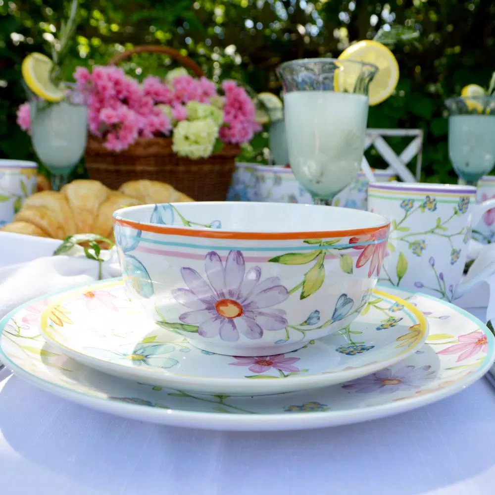 Euro Ceramica Charlotte 16-Piece Floral Multicolor Stoneware Dinnerware Set, Service for 4