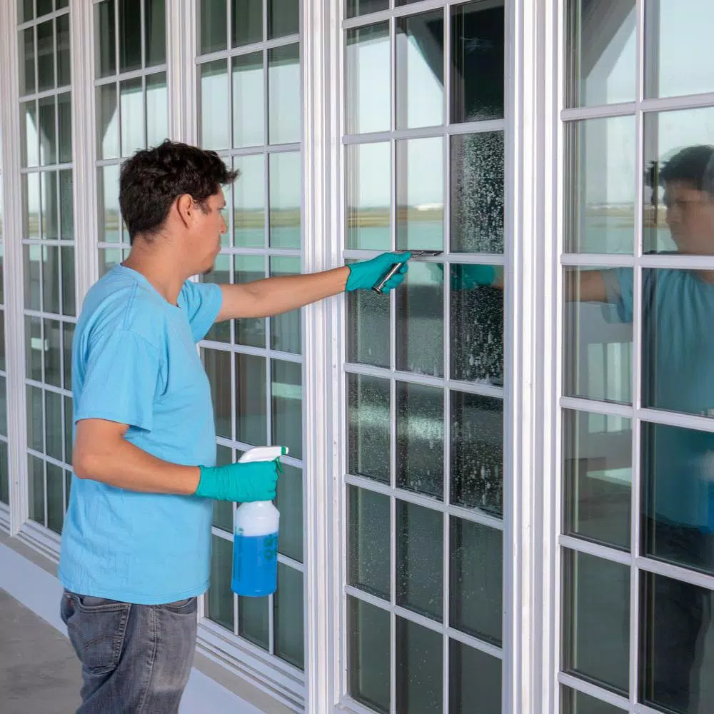 Simple Green Clean Building Glass Cleaner Concentrate, 1 Gallon, Biodegradable & Streak-Free