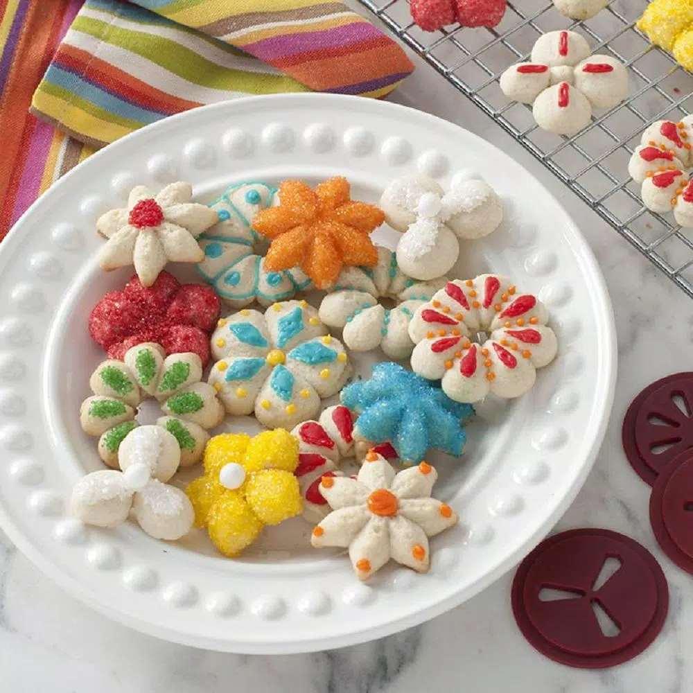 Nordic Ware 13-Piece Cookie Press Set with 12 Unique Cookie Discs