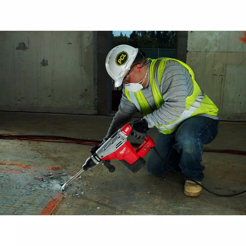 Milwaukee 5446-21 SDS-MAX Demolition Hammer, 14 Amp, 8.8 ft. lbs. Impact Energy