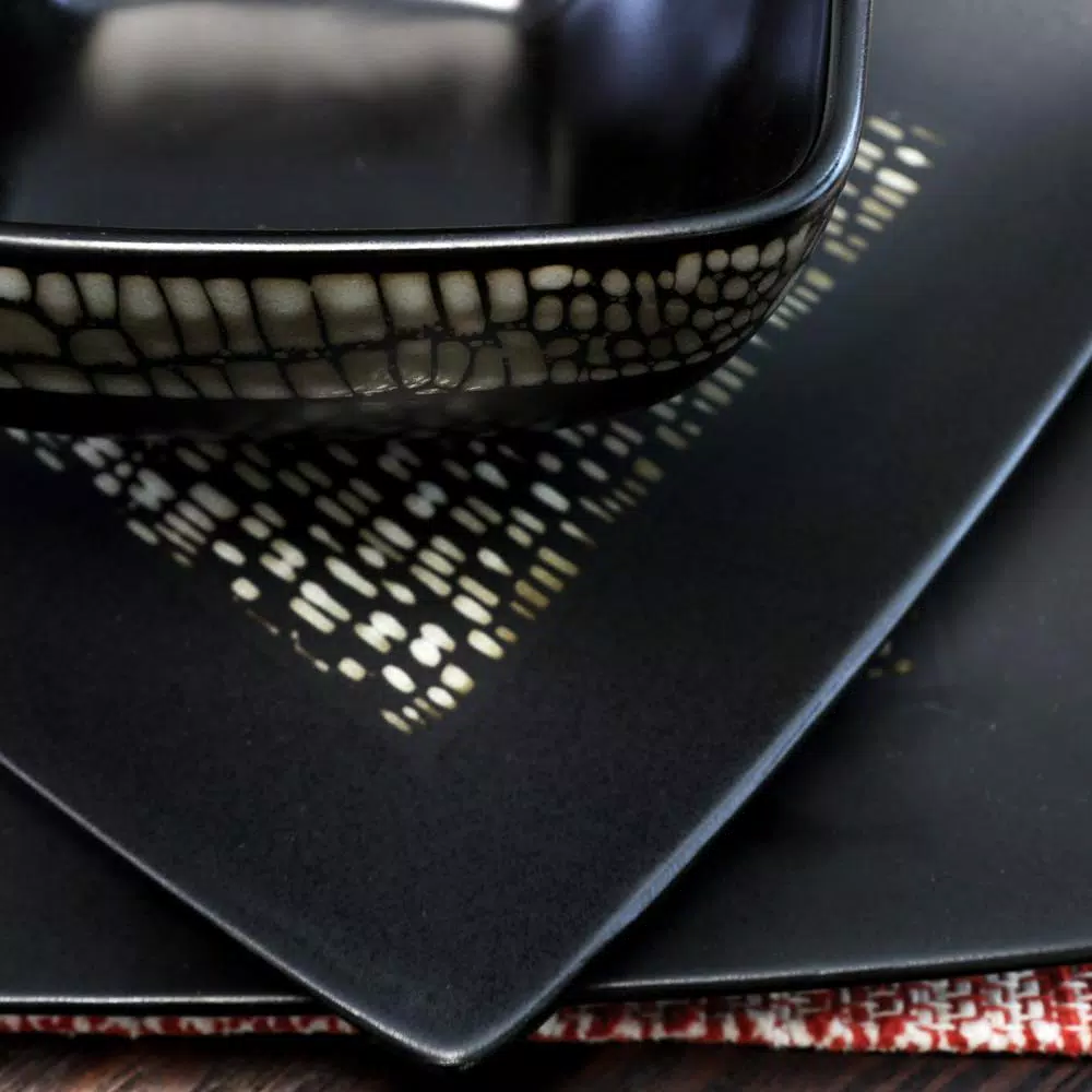 Elama Naina 16-Piece Modern Black Stoneware Dinnerware Set, Service for 4