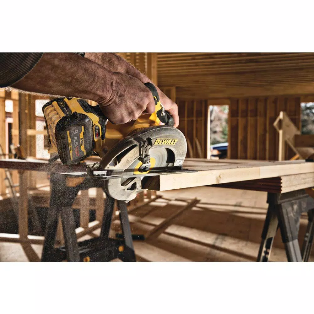 DEWALT FLEXVOLT 60V MAX 7-1/4 in. Brushless Circular Saw & 4-1/2 in. Grinder Combo Kit with (2) 9.0 Ah Batteries