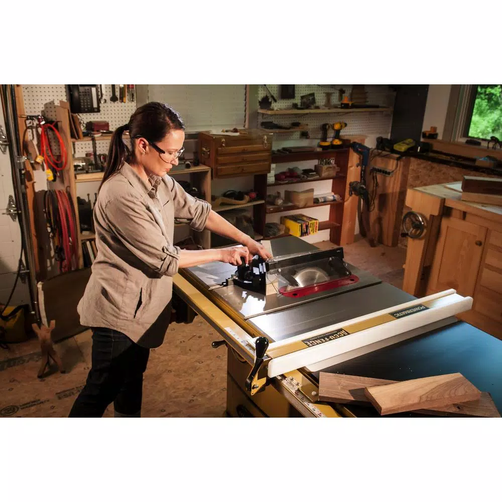 Powermatic PM1000 1-3/4 HP 115-Volt Cabinet Table Saw with 30 in. Accu-Fence