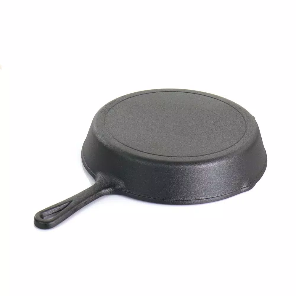 MegaChef 6-Piece Pre-Seasoned Cast Iron Skillet Set with Lids and Silicone Holders