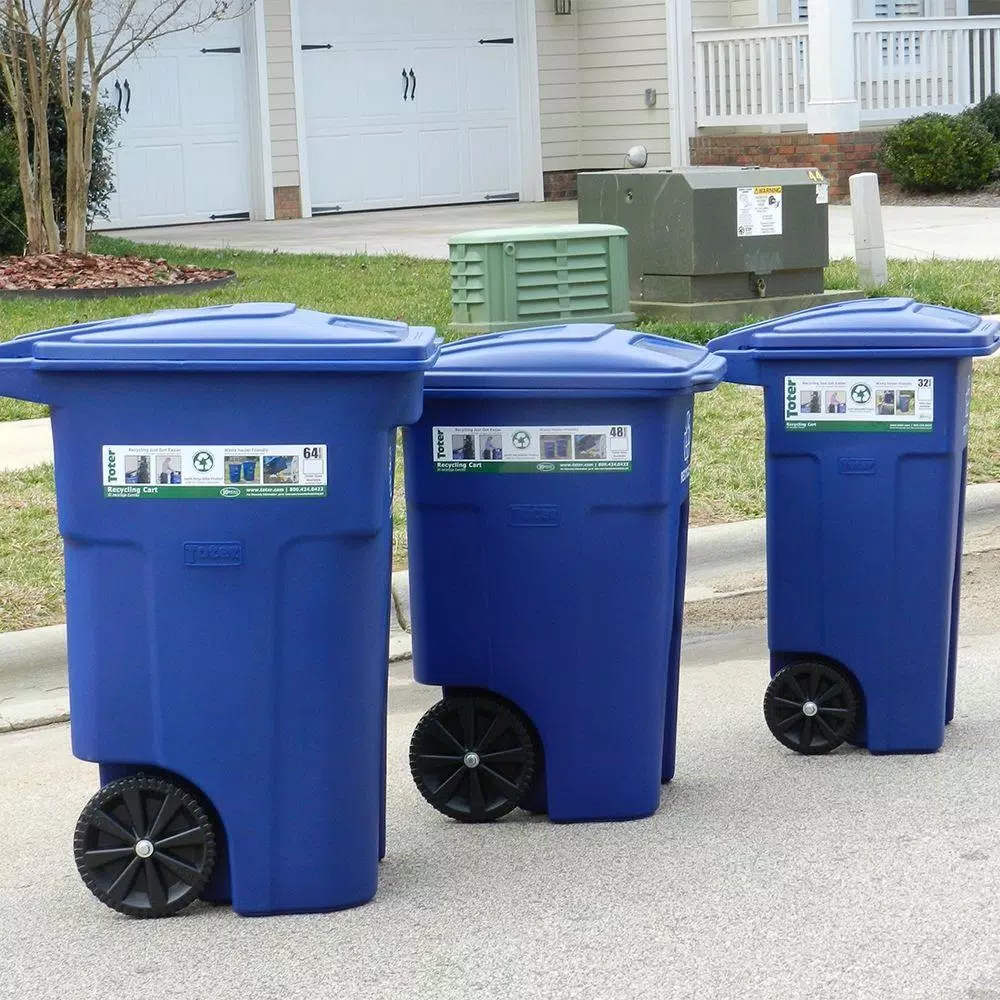 Toter 32 Gallon Blue Rollout Recycling Bin with Attached Hinged Lid