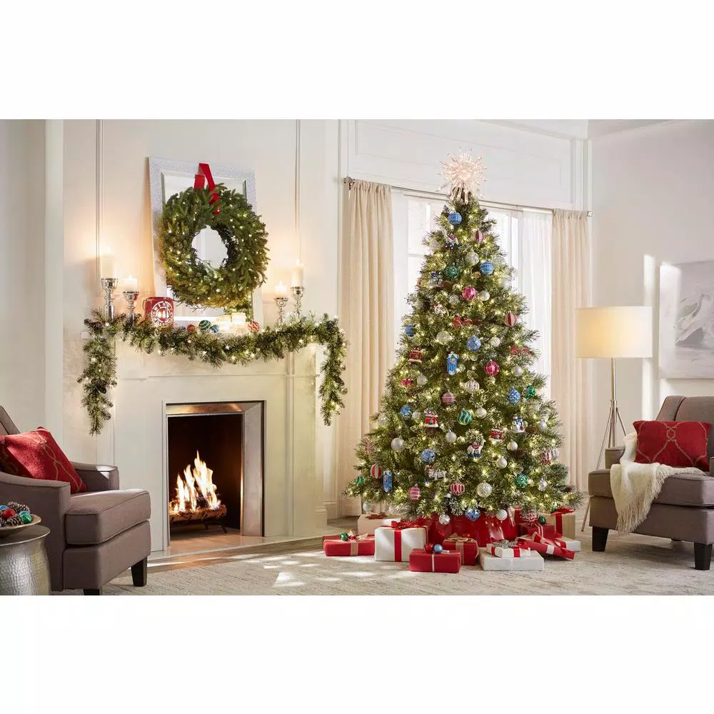 Home Accents Holiday 7.5 ft Sparkling Amelia Pine Pre-Lit Artificial Christmas Tree with 600 Warm White LED Lights