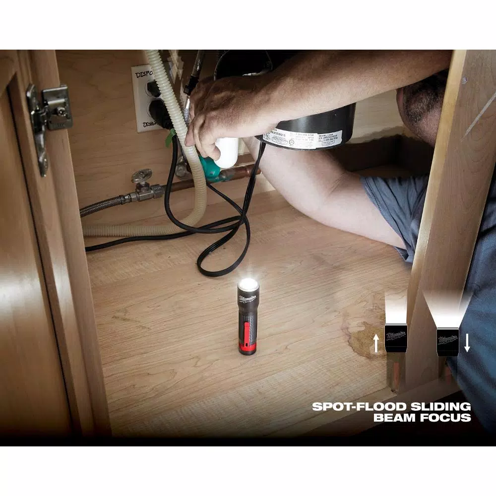 Milwaukee 325 Lumen LED Aluminum Focusing Flashlight with TRUEVIEW High Definition Output