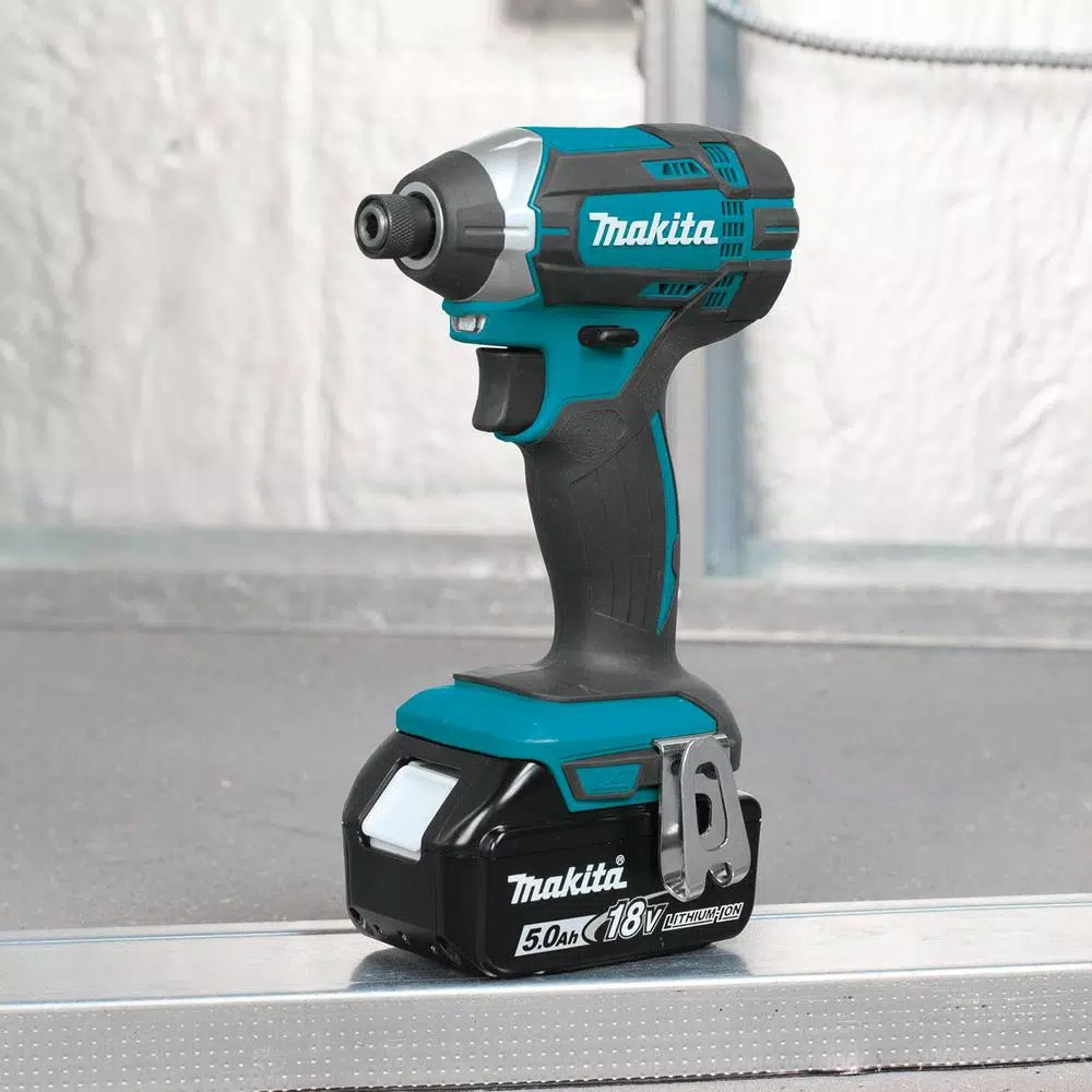 Makita 18V LXT Lithium-Ion Battery & Rapid Optimum Charger Starter Kit with Bonus 1/4 in. Cordless Impact Driver