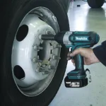 Makita 18V LXT Cordless 1/2 in. Impact Wrench Kit with 3.0Ah Battery, Charger, and Tool Bag thumbnail 5