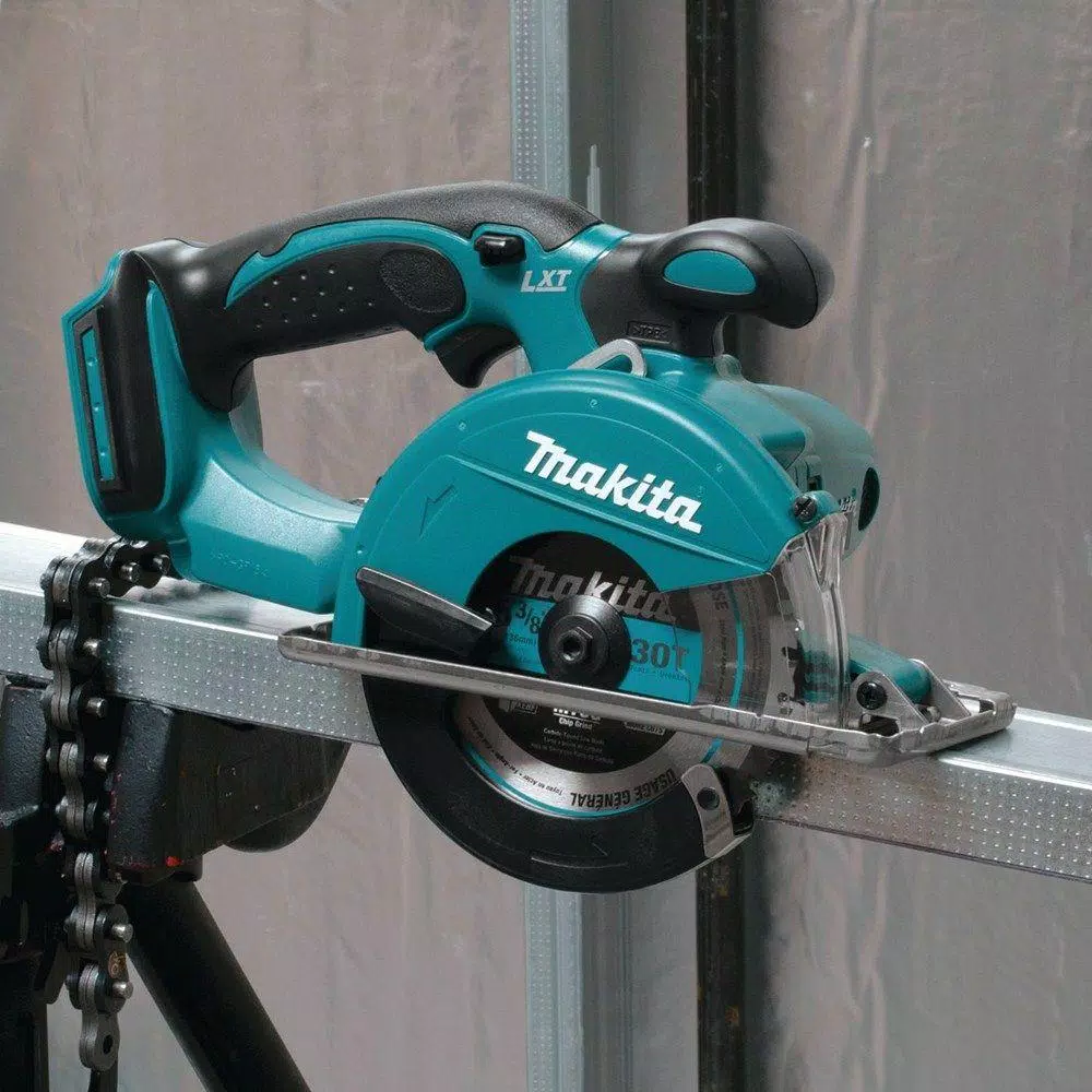 Makita 18V LXT Lithium-Ion 5-3/8 in. Cordless Metal Cutting Circular Saw (Tool-Only)