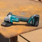 Makita 18V LXT Brushless 4-1/2"/5" Angle Grinder Kit with 5.0Ah Battery Bonus thumbnail 6