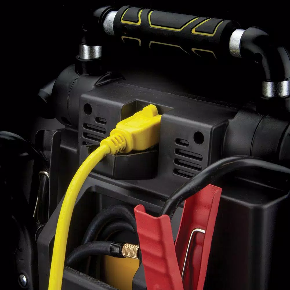 Stanley J7C09D 1400 Peak Amp Jump Starter with 120 PSI Digital Compressor and USB Power Station