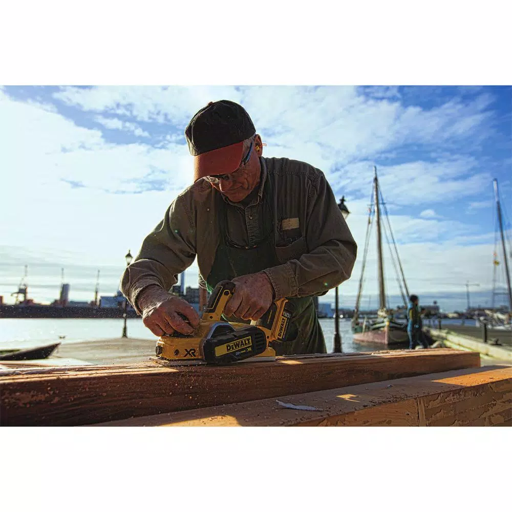 DEWALT 20V MAX XR Cordless Brushless 3-1/4 in. Planer Kit with 3.0Ah Battery and Charger