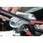 Klein Tools 9.5 in. Journeyman High Leverage Cable Cutter thumbnail 4