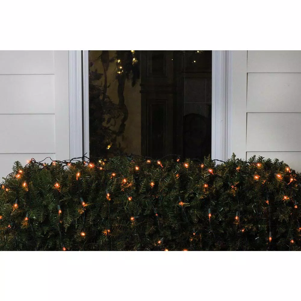 Northlight 4 ft. x 6 ft. Orange LED Net Style Christmas Lights with Green Wire