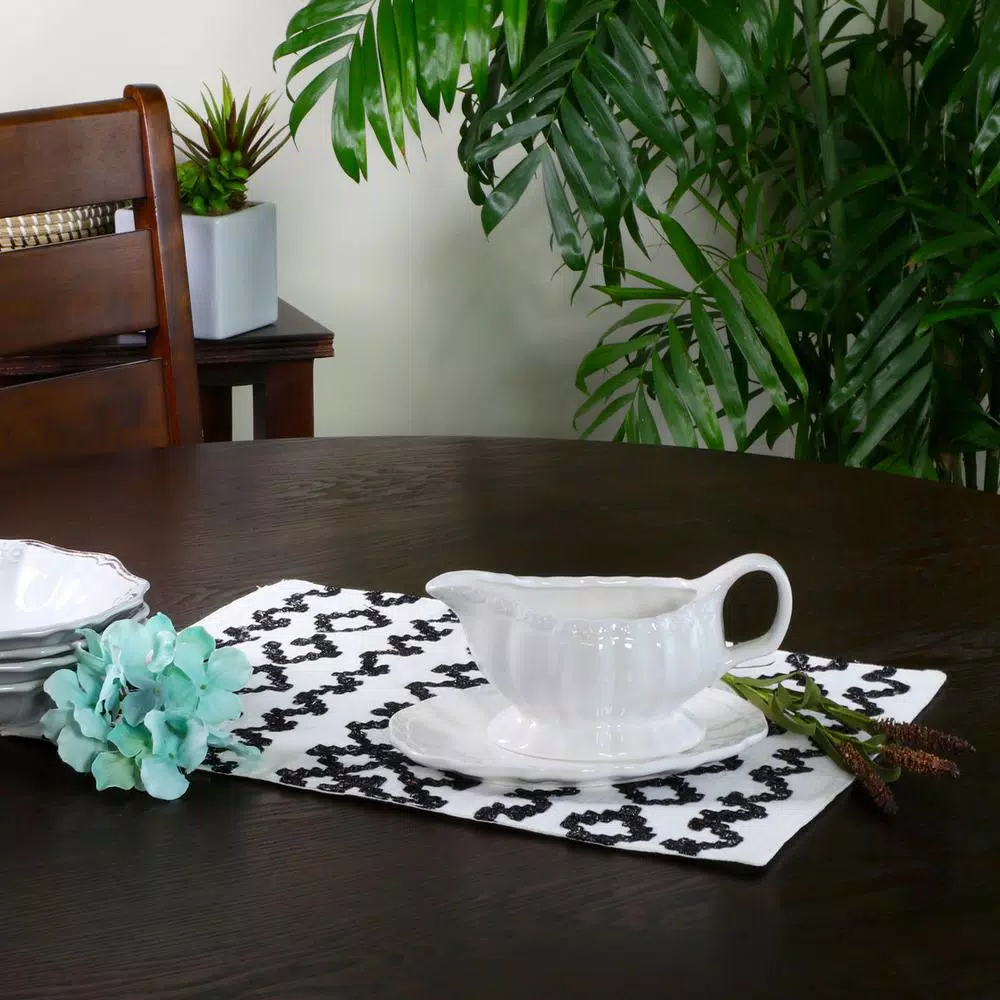 Gibson Home Cafe Posh by Gibson Home 15 oz. White Gravy Boat and Saucer Set