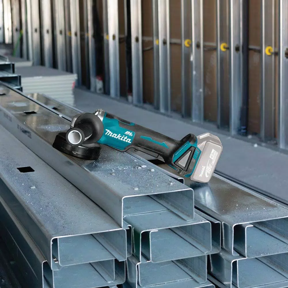 Makita 18V LXT Brushless 4-1/2"/5" Paddle Switch Angle Grinder Kit with 5.0Ah Battery